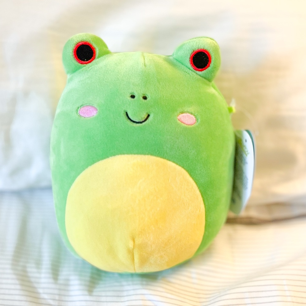 RARE RED EYED WENDY SQUISHMALLOW 7.5” NWT